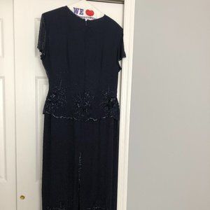 Full length evening dress Adrianna Papell-perfect for Fall weddings